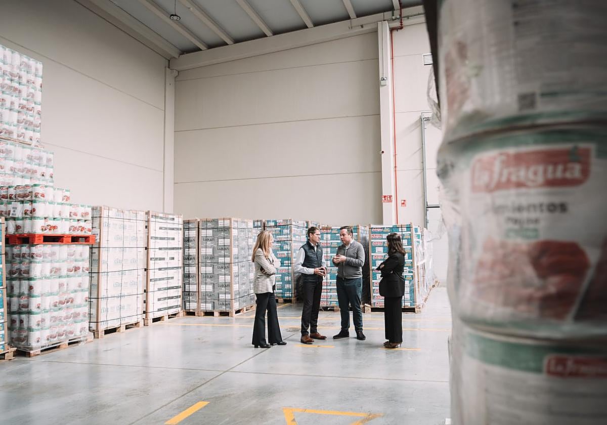 Visita oficial a Sacesa