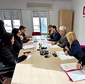 Reunión entre PSOE y CC OO para analizar el presupuesto regional para 2026.