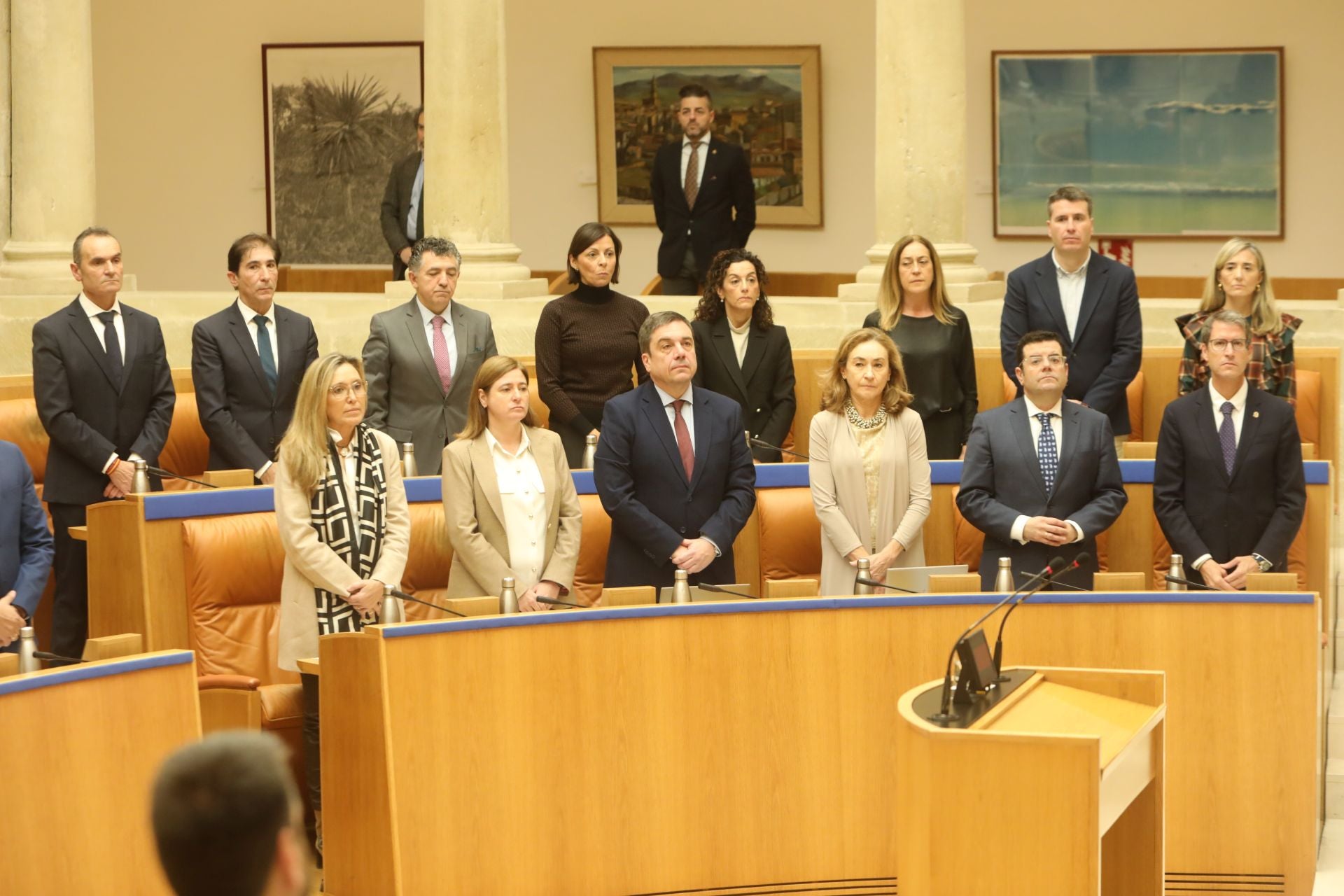 Las imágenes del pleno del Parlamento de La Rioja