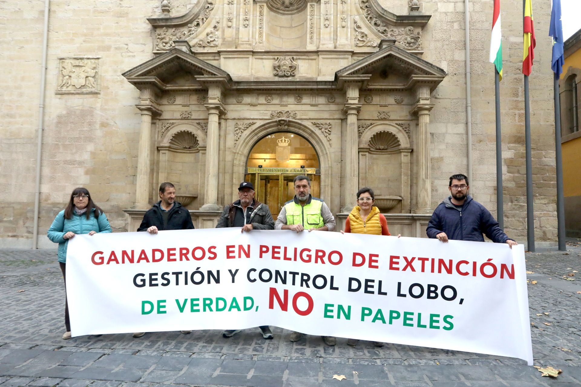 Las imágenes del pleno del Parlamento de La Rioja