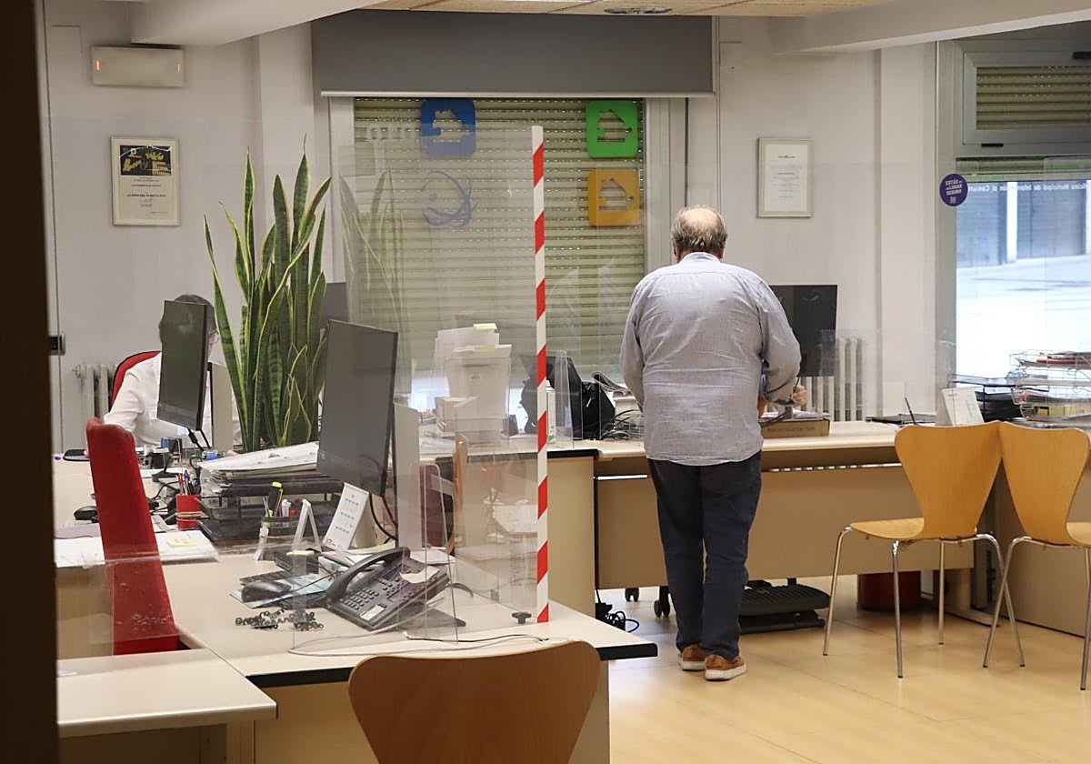 La renovación de la caldera busca que la climatización del Ayuntamiento sea más eficiente.