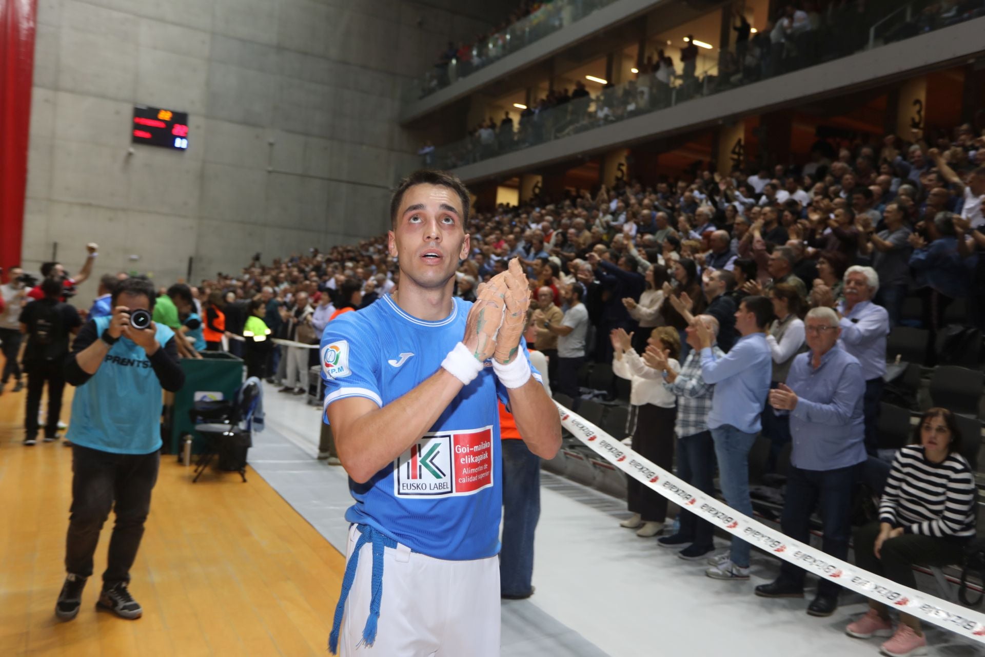 El ambiente durante la final del Cuatro y medio