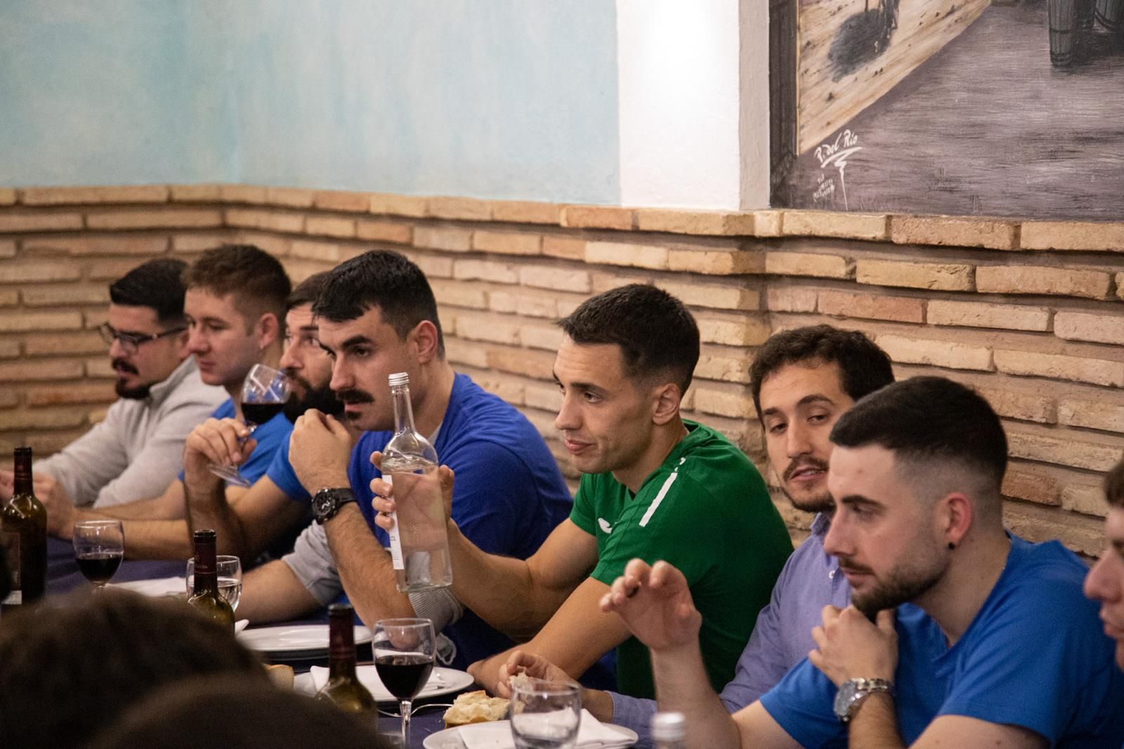 Zabala celebra su participación en la final con una cena