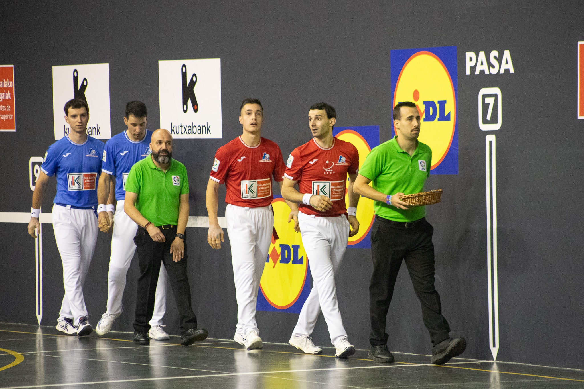 Las imágenes del debut de Carmelo Loza