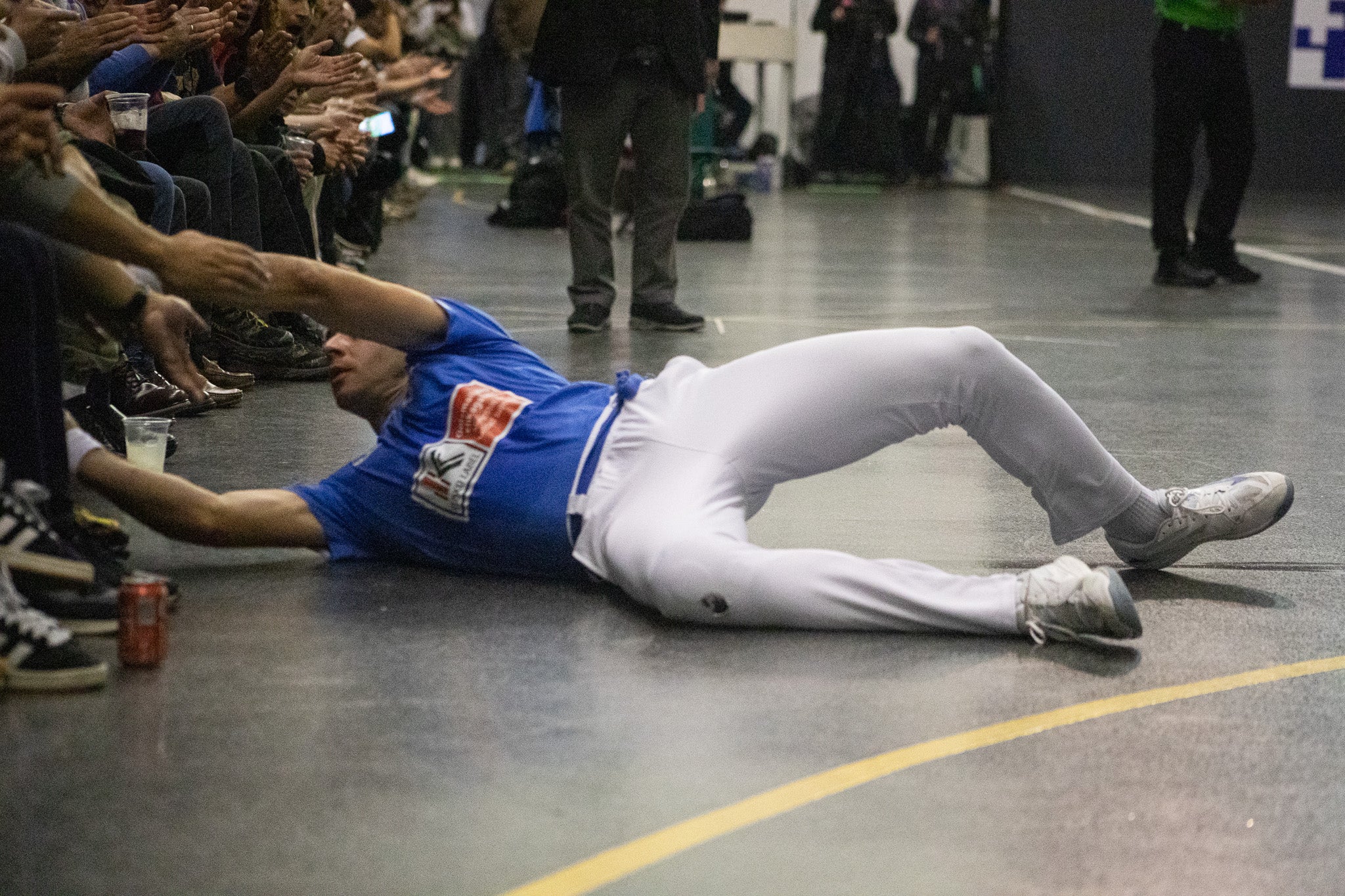 Las imágenes del debut de Carmelo Loza