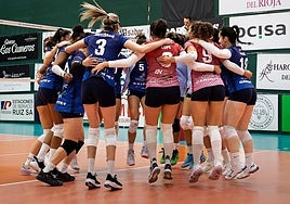 Las riojanas celebran un triunfo.