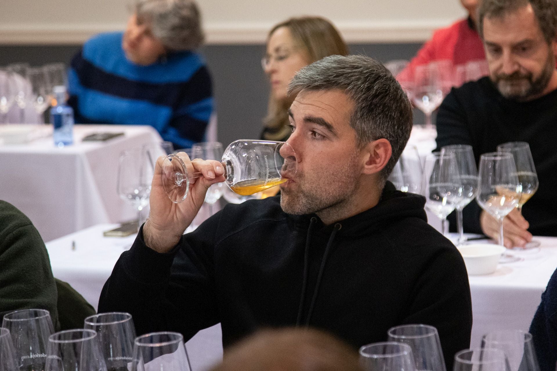 Las imágenes de la cata de Alonso &amp; Pedrajo