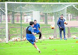 Momento de un entrenamiento de la SD Logroñés.