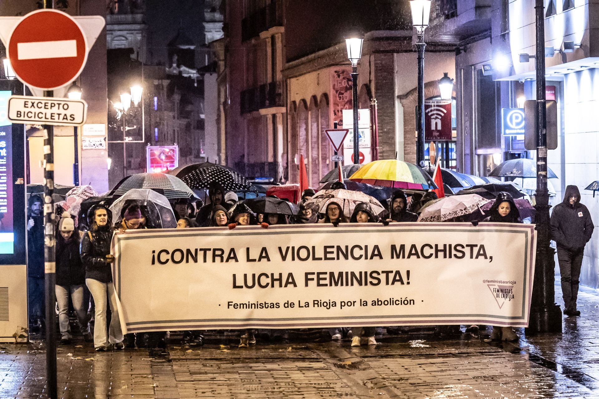 La Rioja se manifiesta contra la violencia machista