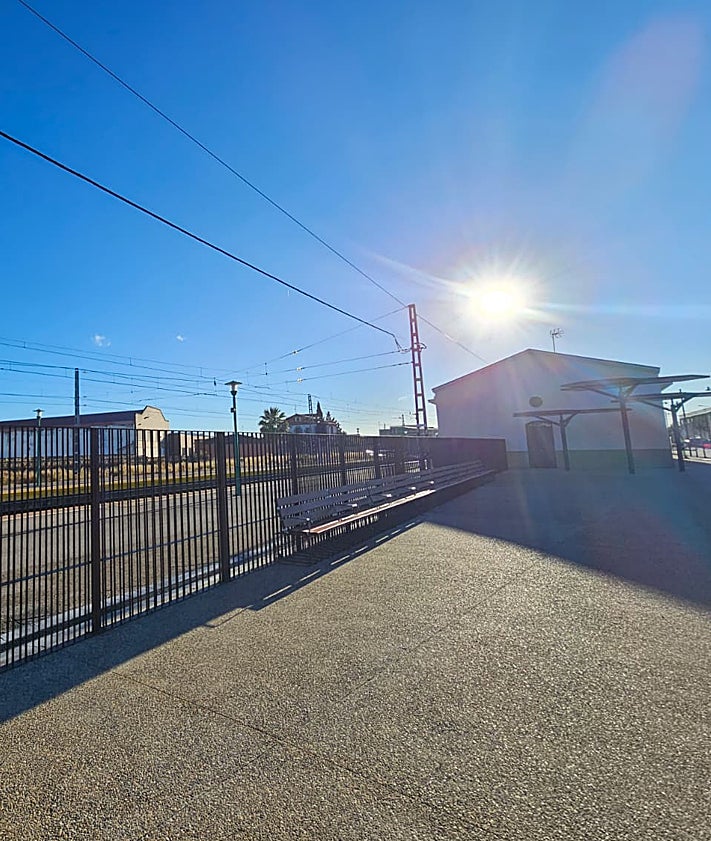 Imagen secundaria 2 - Distintos espacios y servicios de la nueva estación.