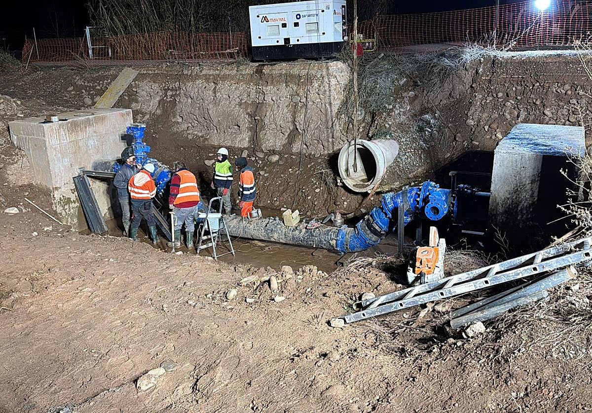 Trabajos de madrugada para recuperar el suministro.