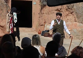 El arnedano Javier Martínez Losa llevará la adaptación de 'Las ratas' al Cervantes después de estrenarla en el Pendoneo por la Rencle Bodegas.