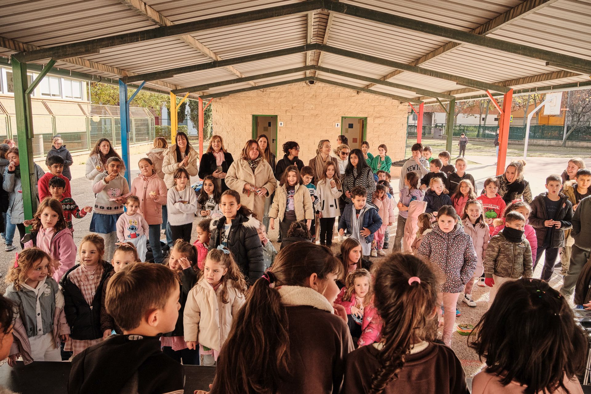 Patios que se transforman en espacios inclusivos