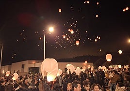 Suelta de farolillos en Fuenmayor, en una edición anterior.