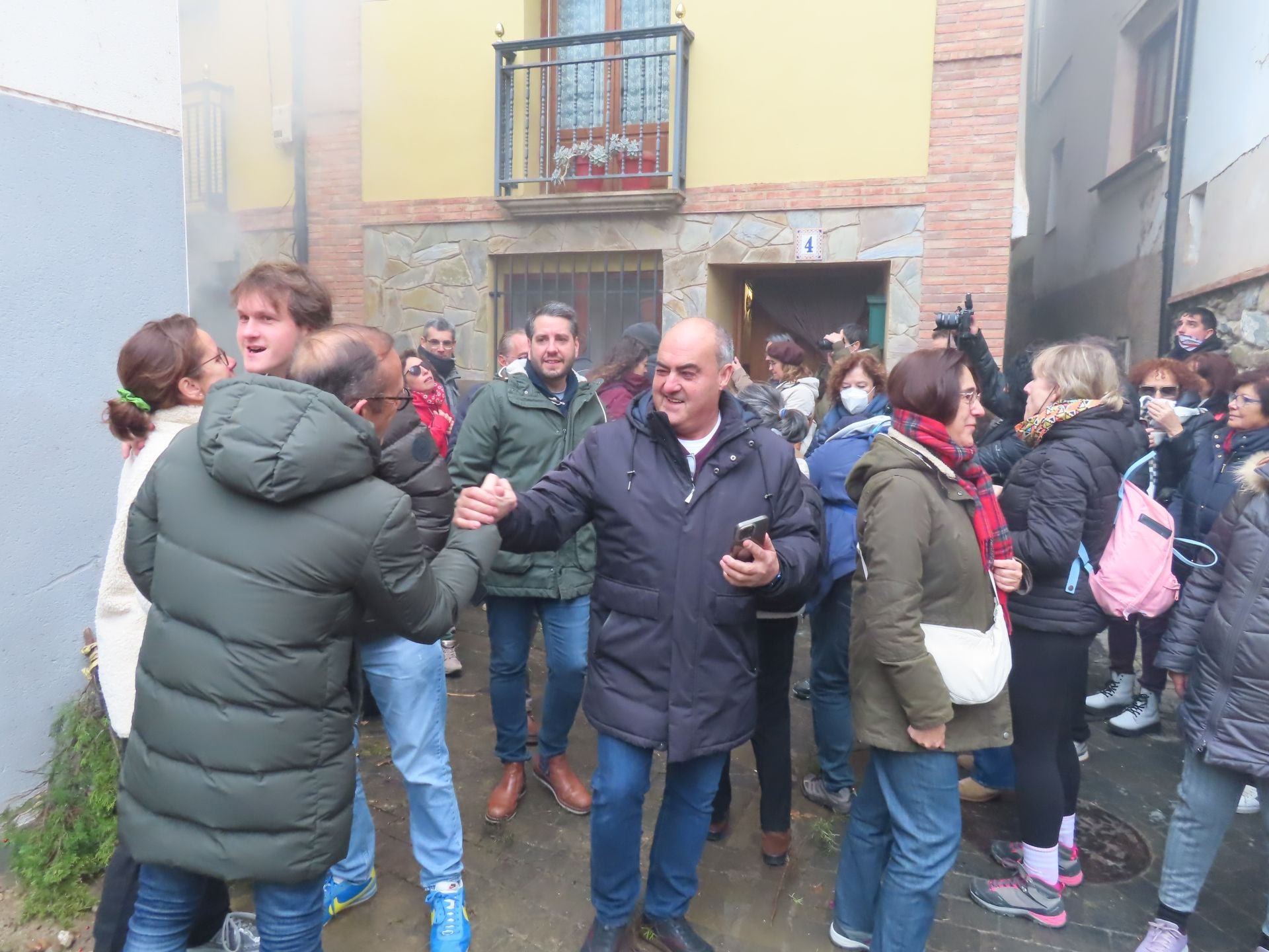 Arnedillo celebra la procesión del humo