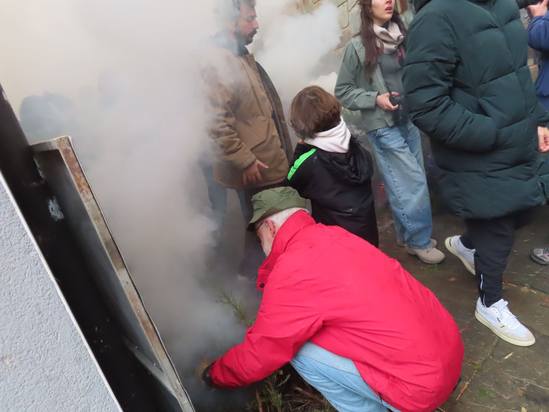 Arnedillo celebra la procesión del humo