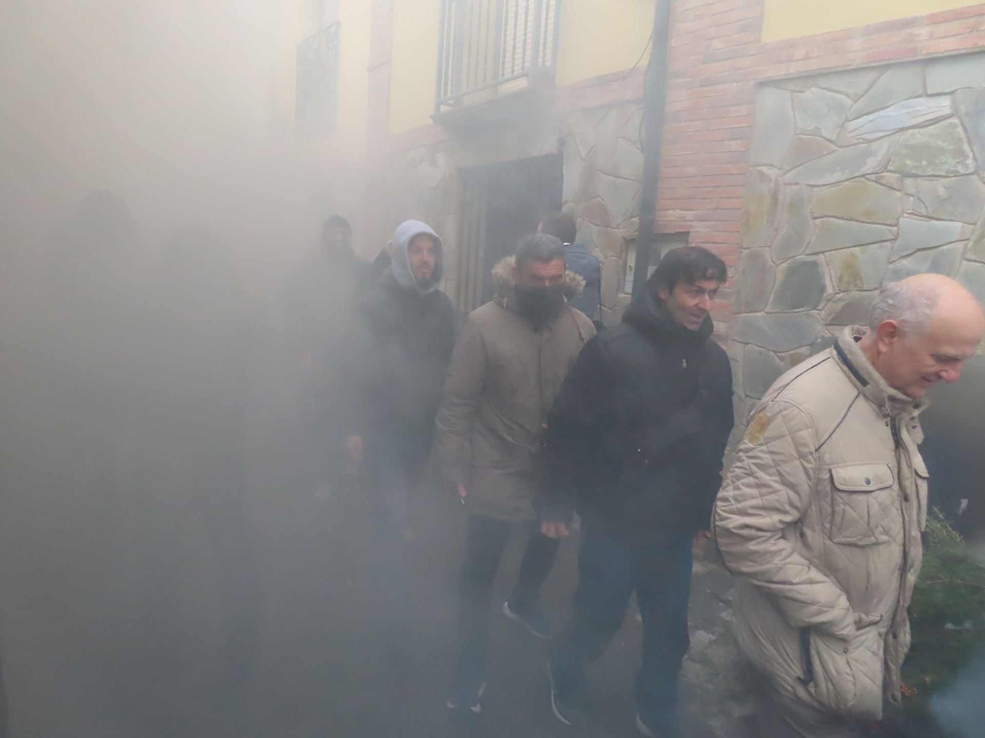 Arnedillo celebra la procesión del humo