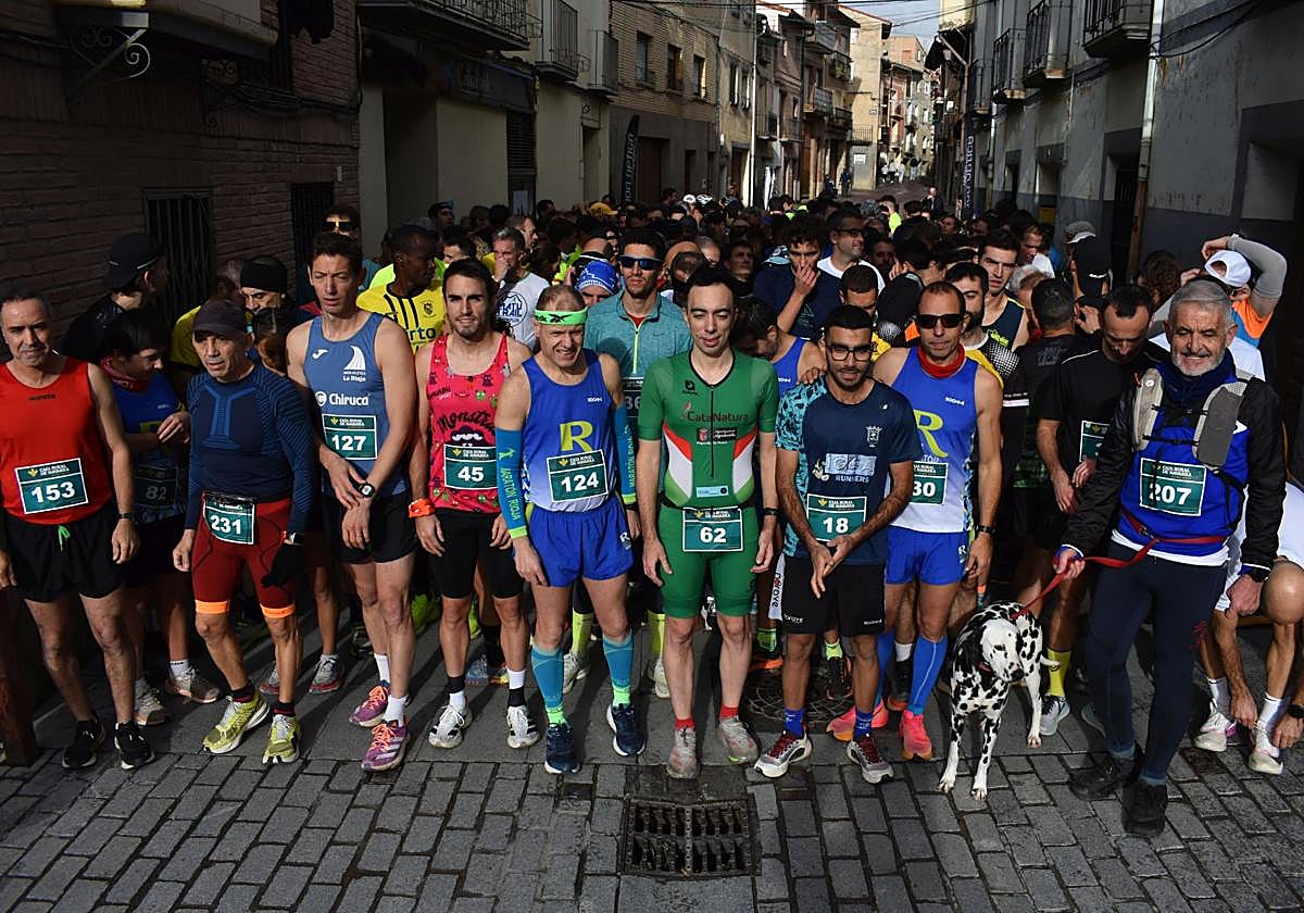Salida de la XII Carrera Entre dinosaurios Villa de Igea.
