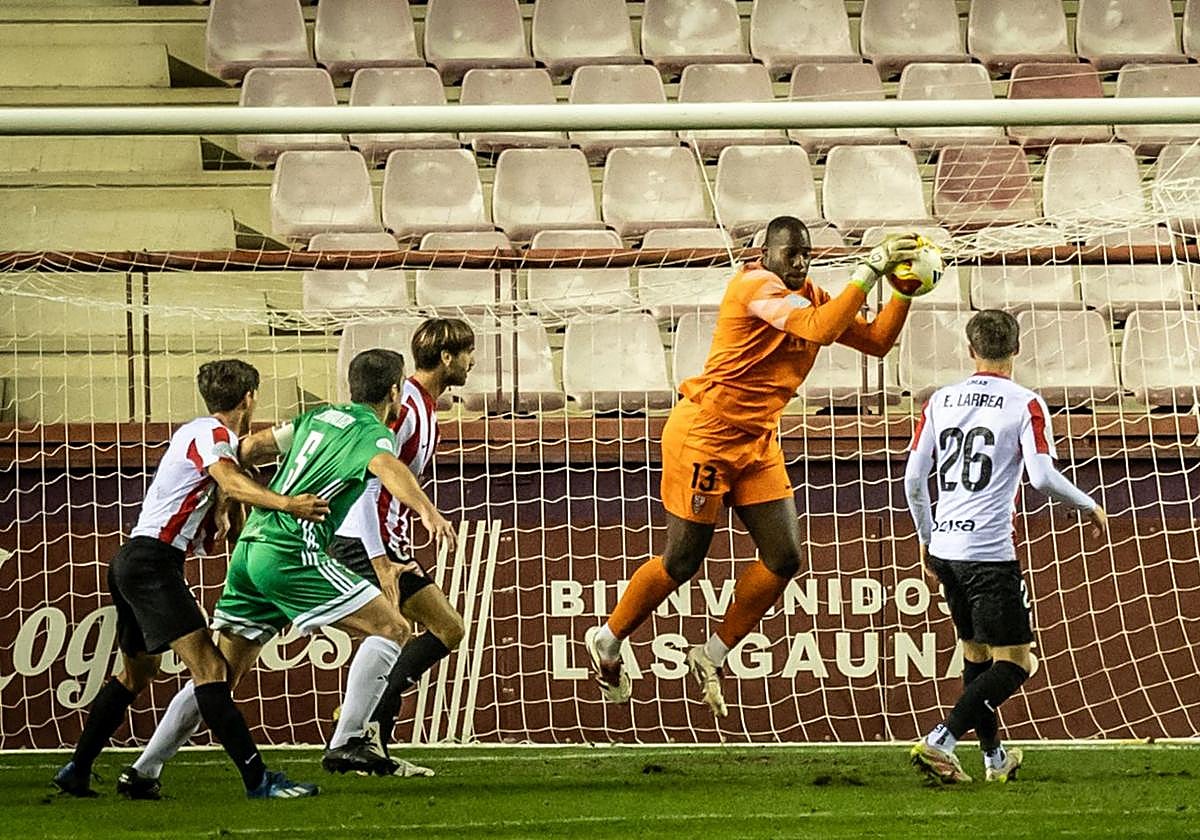 Taliby se mostró muy seguro en el choque ante el Gernika.