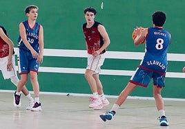 Partido de baloncesto correspondiente a esta temporada de los Juegos Deportivos.