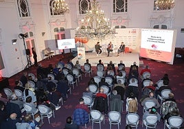 Jornada inaugural de la décimo quinta edición de Futuro en Español, ayer en el Círculo Logroñés.