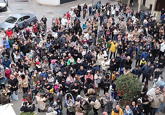 Imagen de las precampanadas que la Asociación compartió el 30 de diciembre de 2024 en plaza de Vico