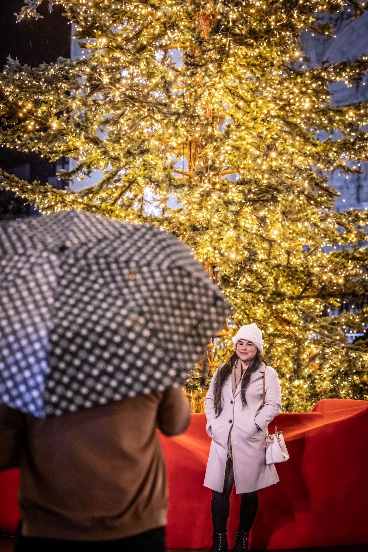 La Navidad se enciende en la plaza del Mercado