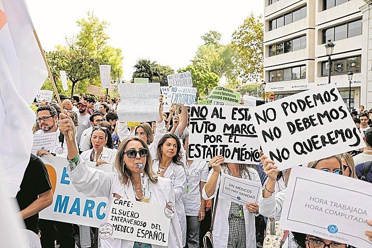 Los sindicatos de Sanidad convocan una huelga indefinida todos los martes a partir del 27 de enero