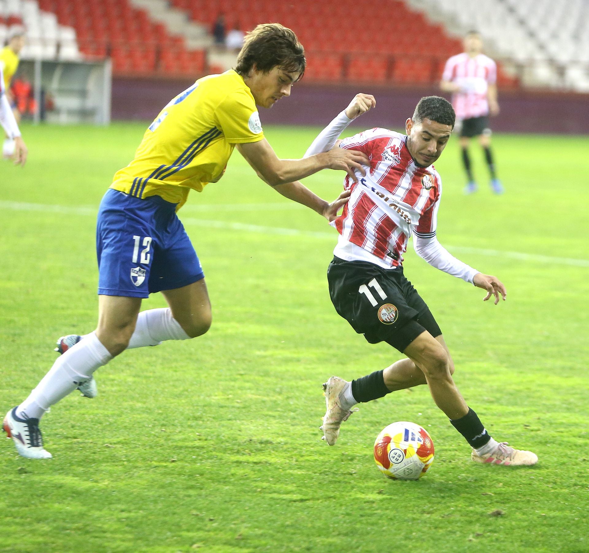La SD Logroñés logra el triunfo ante el Ebro