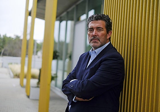 Julián Quirós (Guareña, Badajoz, 1969) dirige el diario ABC desde el año 2020.