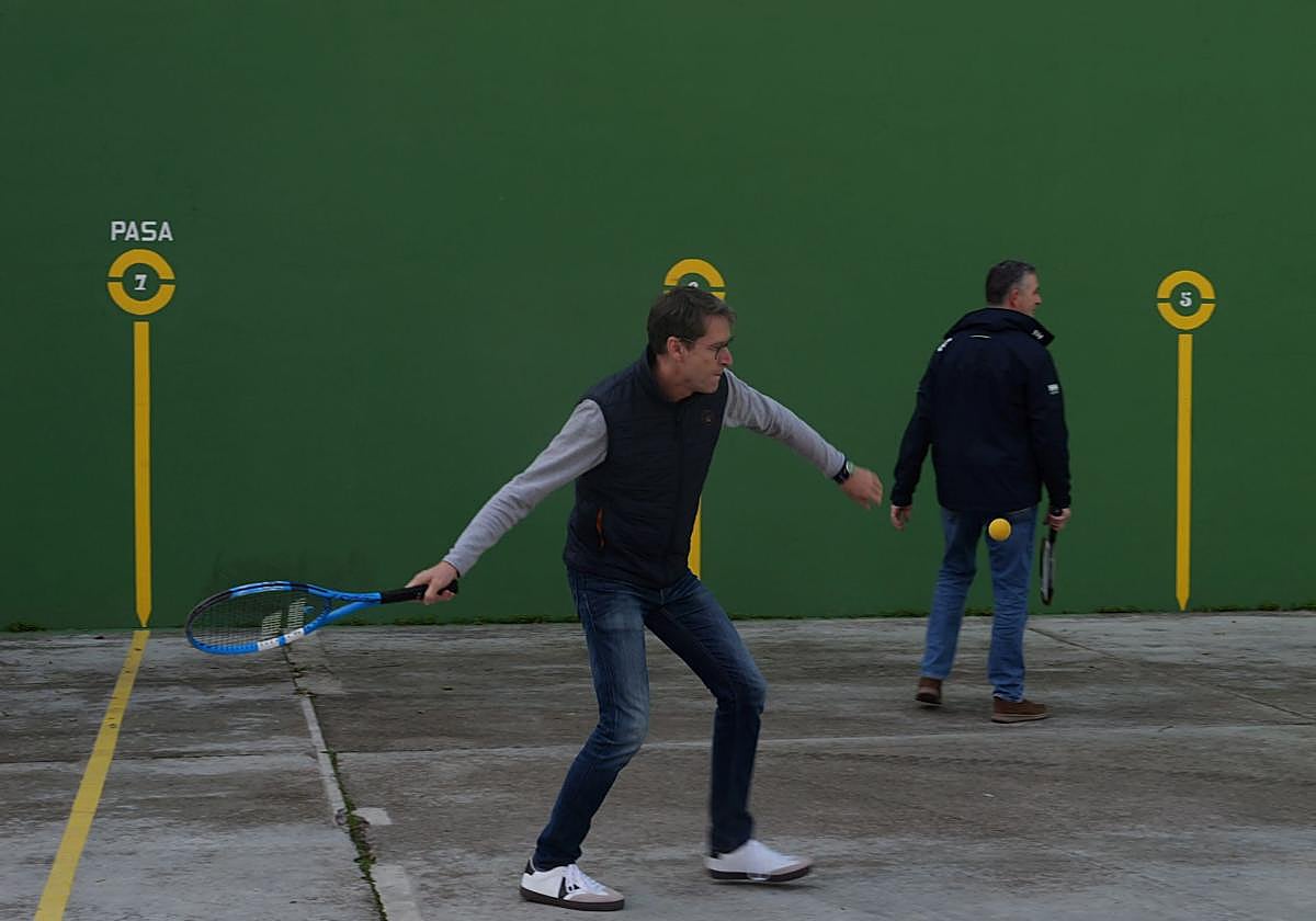 San Román de Cameros renueva su frontón