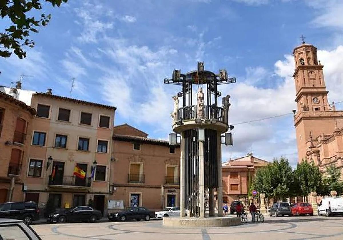 Plaza de España de Aldeanueva.