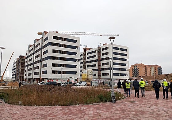 Primeras viviendas del PERI &#039;Río San Miguel&#039;.