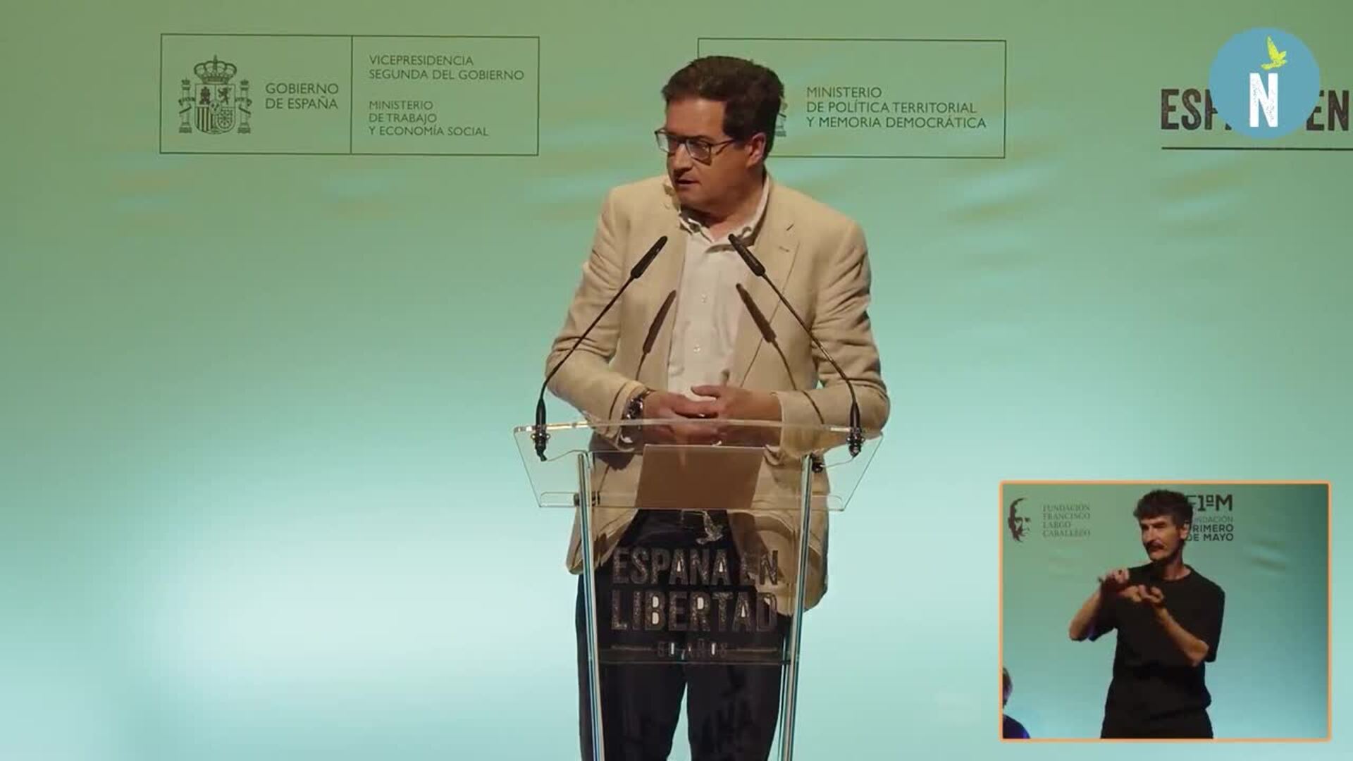 López condena ataque a sede del PSOE en Cantabria: "Ni un paso atrás en la lucha antifascista"