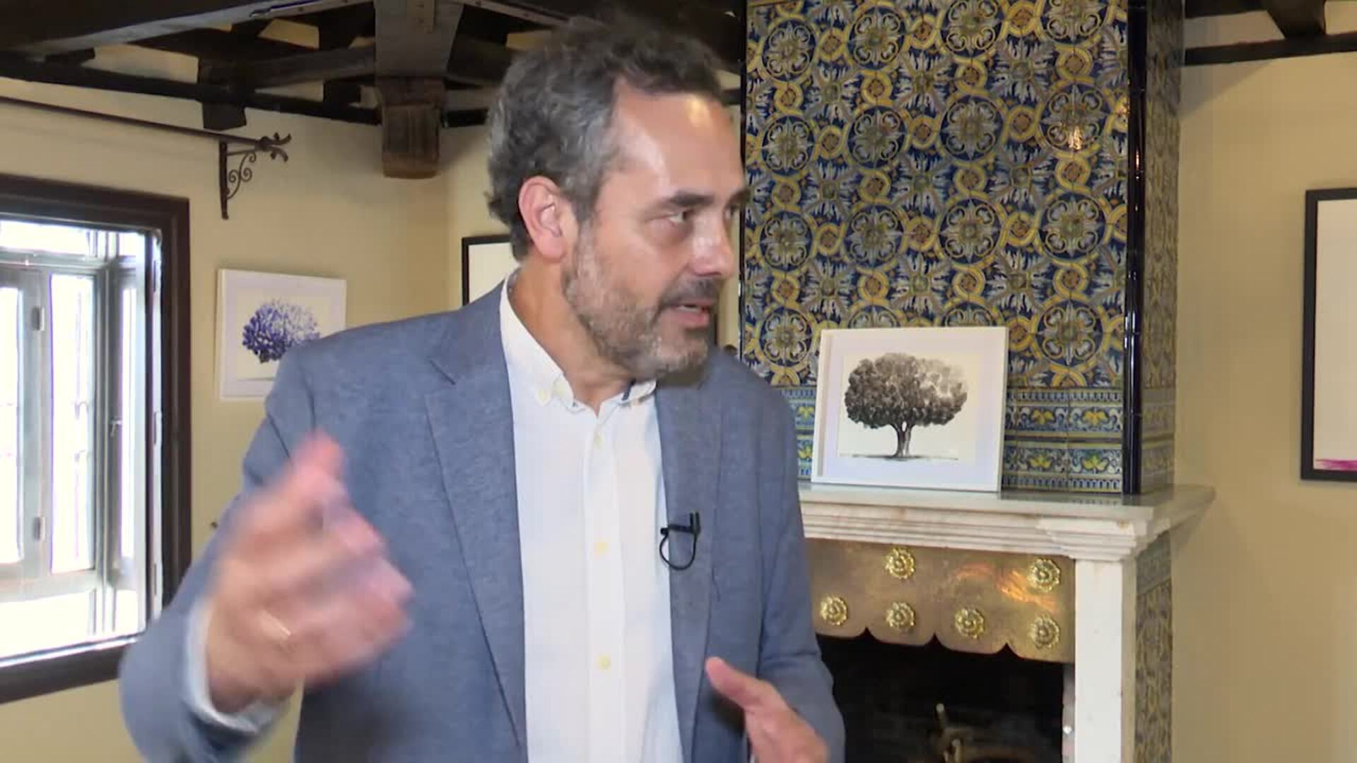 Jesús Espada, periodista que elevó árboles a arte con garabatos que echaron raíces: "El periodismo e