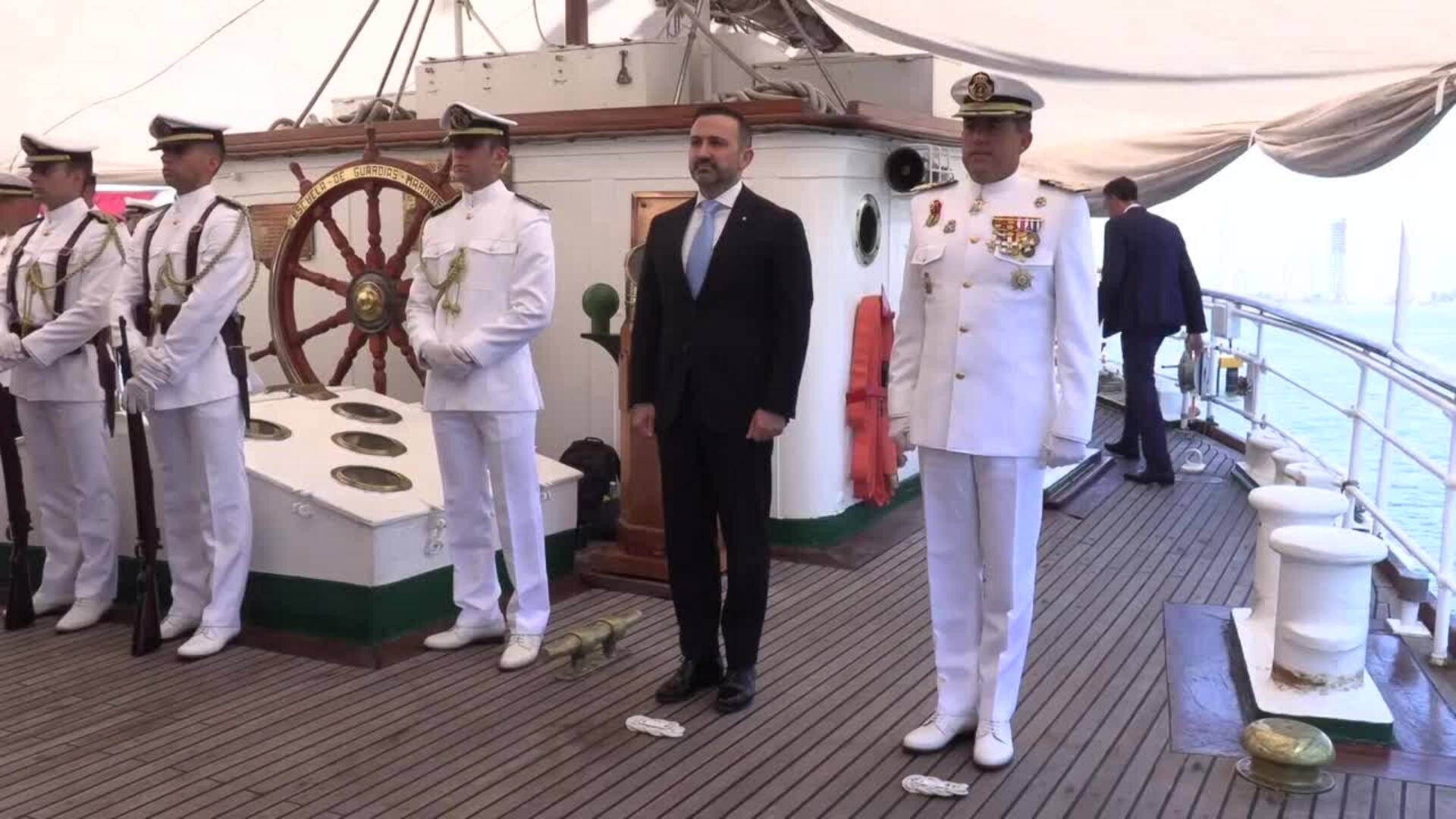 La Princesa Leonor, abanderada en la jura de bandera en Elcano en Cartagena de Indias