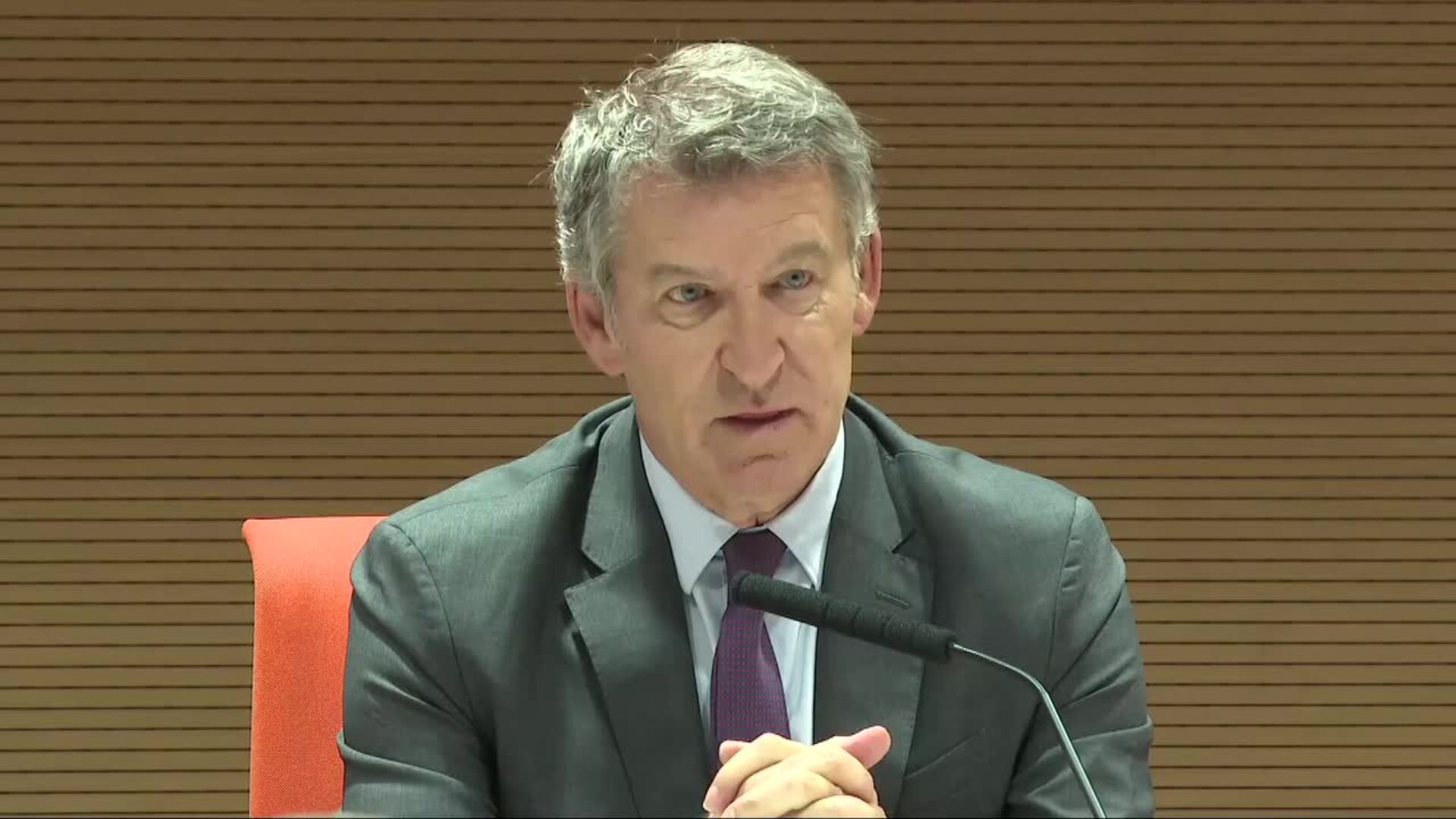 Feijóo critica que Sánchez presuma de gobierno "feminista" y llame a Iglesias "maltratador"