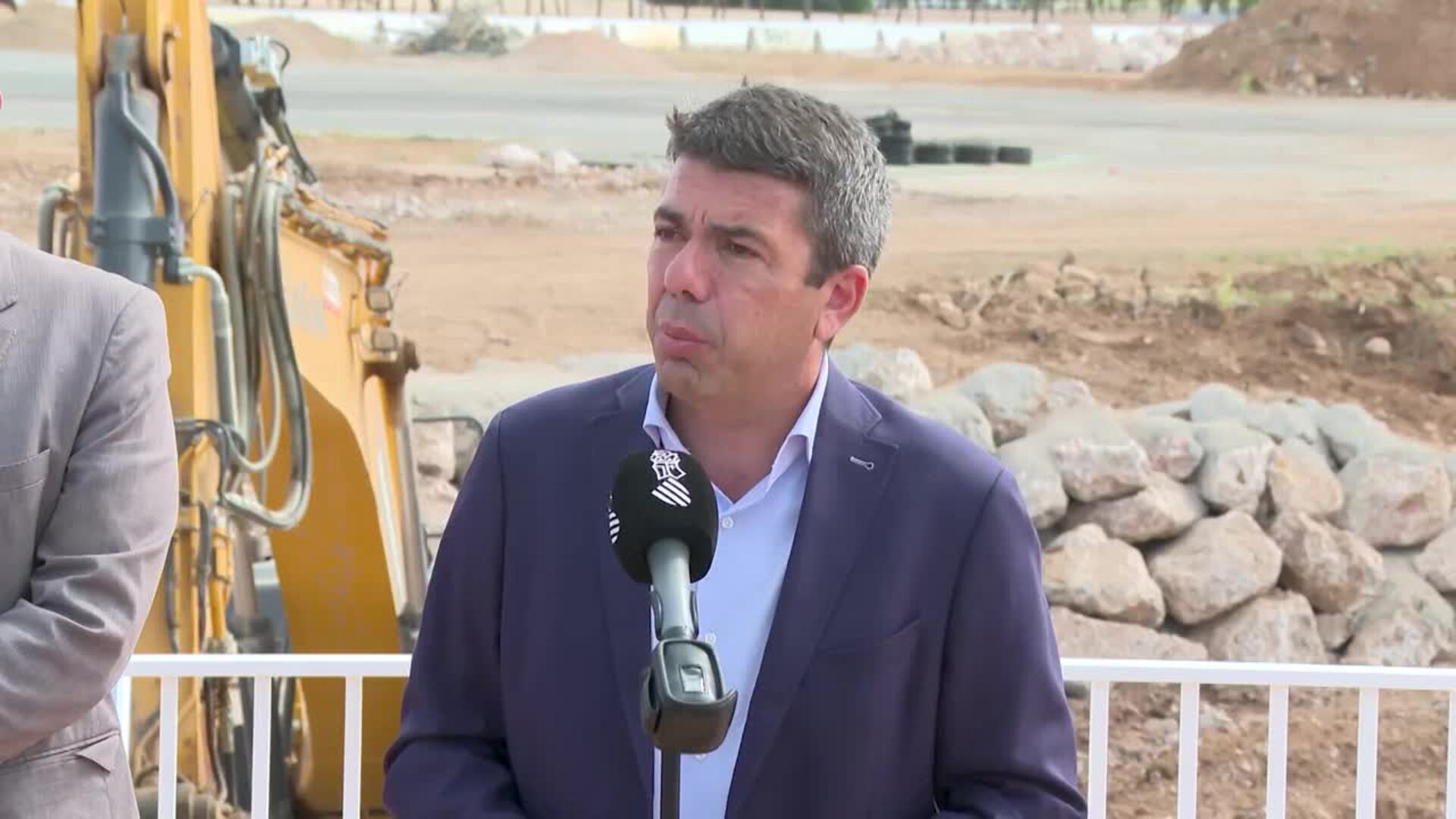 Mazón promete reunirse con las asociaciones de víctimas de la dana en la 'zona cero'