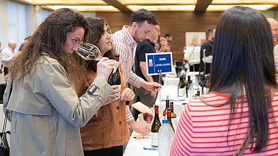 Las imágenes de la cata de Bodegas Familiares