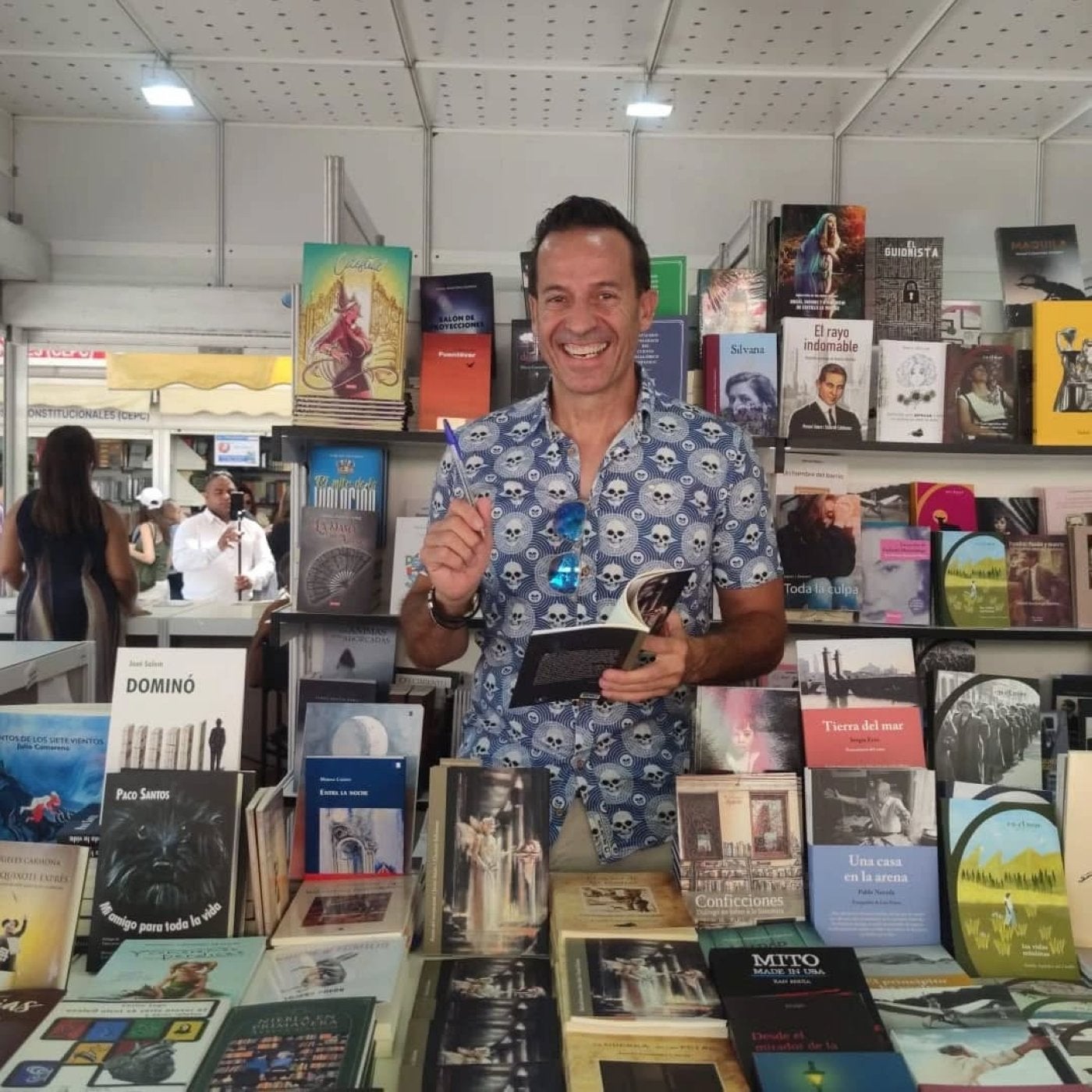 El autor navarro Javier Asiáin