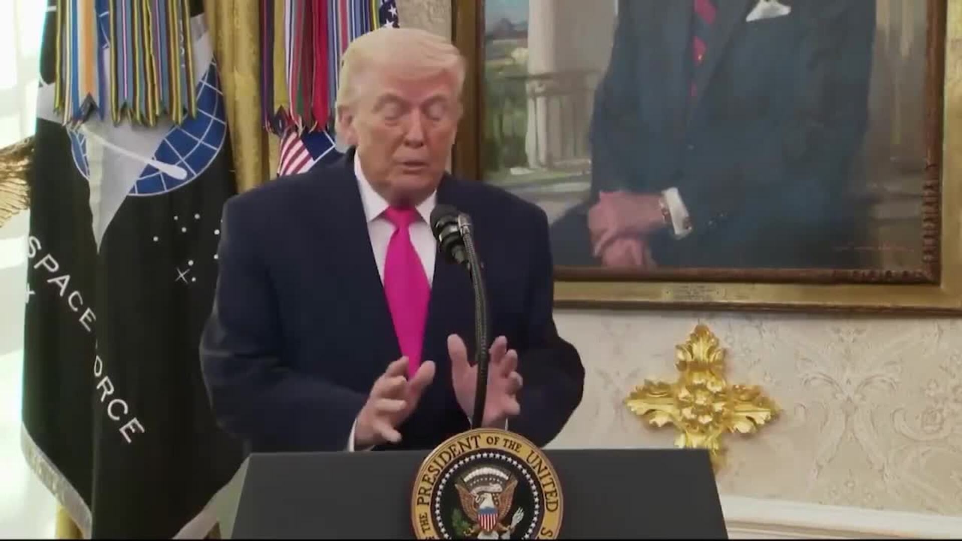 Irán a EE. UU.: el petróleo barato no volverá y solo habrá paso seguro para buques no hostiles