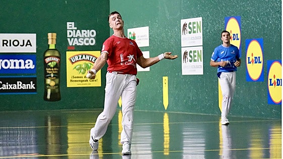 Peio Etxeberria y Loza llaman a la puerta de la final del Serie B