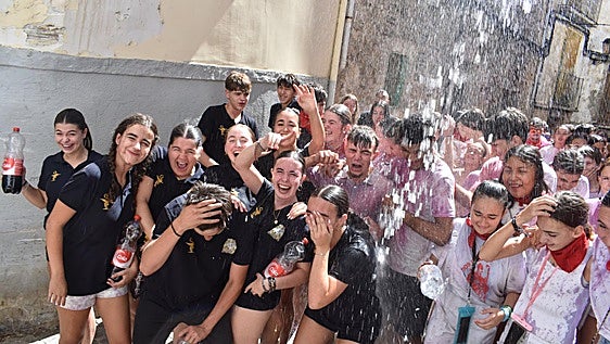 El cohete da paso al '¡Agua va¡' en Cervera