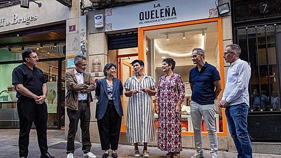 Fardelejos La Queleña abre tienda propia frente al mercado de San Blas