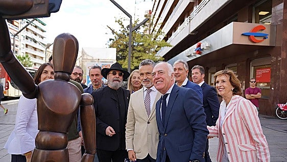 Un selfi que anuda inicio y futuro