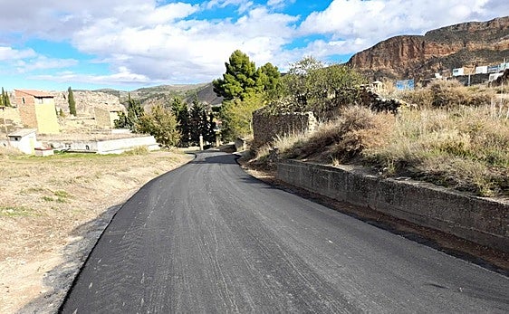 Corte del camino de Canejá de Cervera por obras