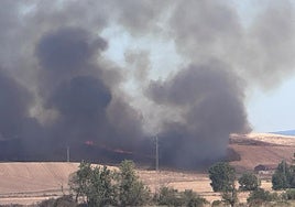 Incendio en Villalobar de Rioja.