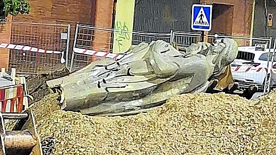La escultura Liberpaz de Calahorra, en el limbo seis meses después de ser dañada