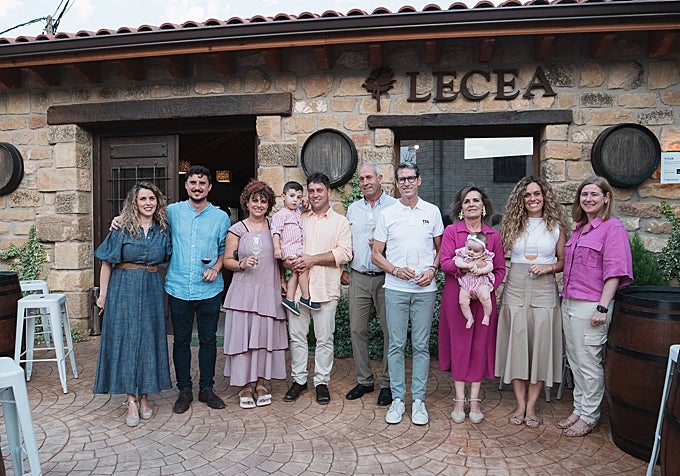 La familia Lecea con Capellán y Manzanos.