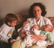 Las madres solteras cobrarán un 'cheque-bebé' de 3.500 euros